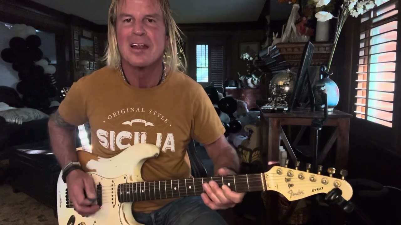 Create your own voodoo child Hendrix/Stevie Ray Vaughan lick with melody flow