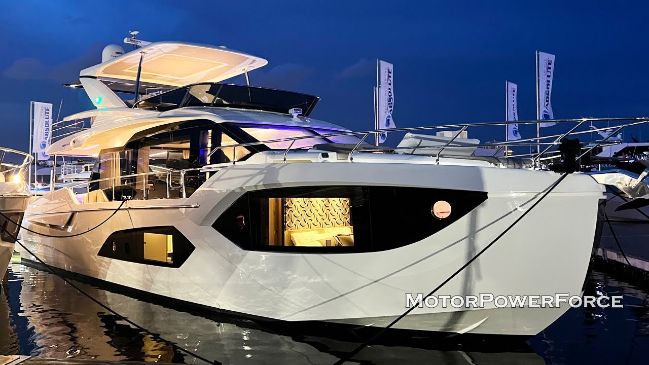 2022 Absolute 60 Flybridge Yacht
