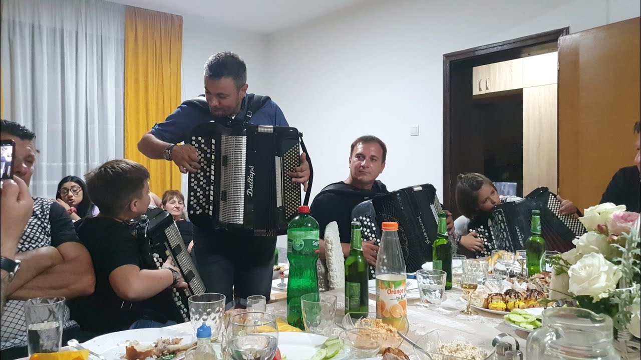 Radiša Urošević , Kuta , Zveki & četri naslednika - Jakovu za Rodjendan
