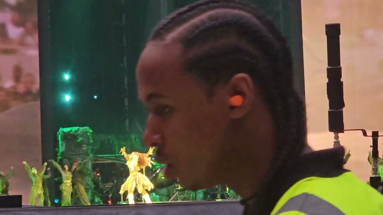 SZA - Kitchen / Blind Live @ Grand National Tour Tottenham Stadium London (23/07/2025)