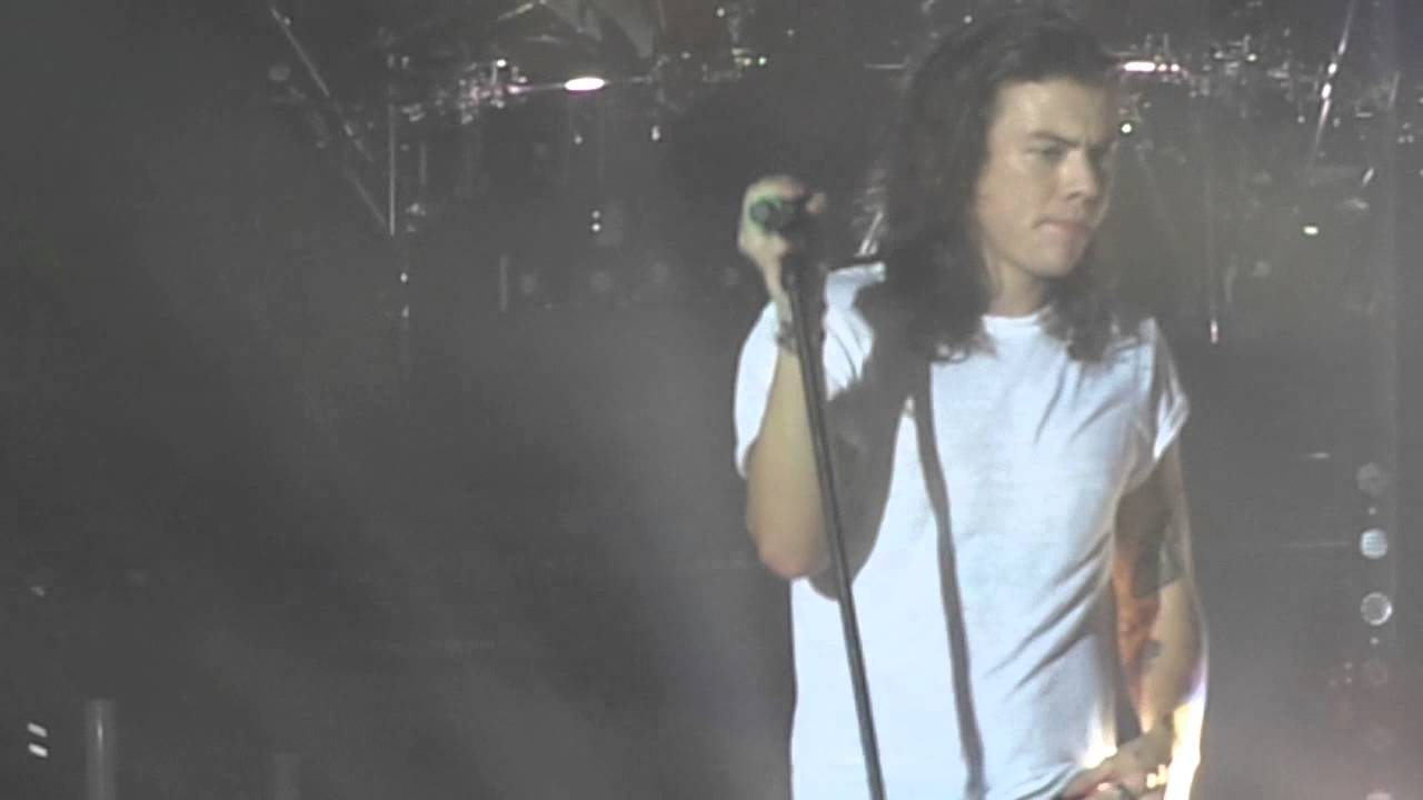 One Direction - You and I - Newcastle 26.10.15