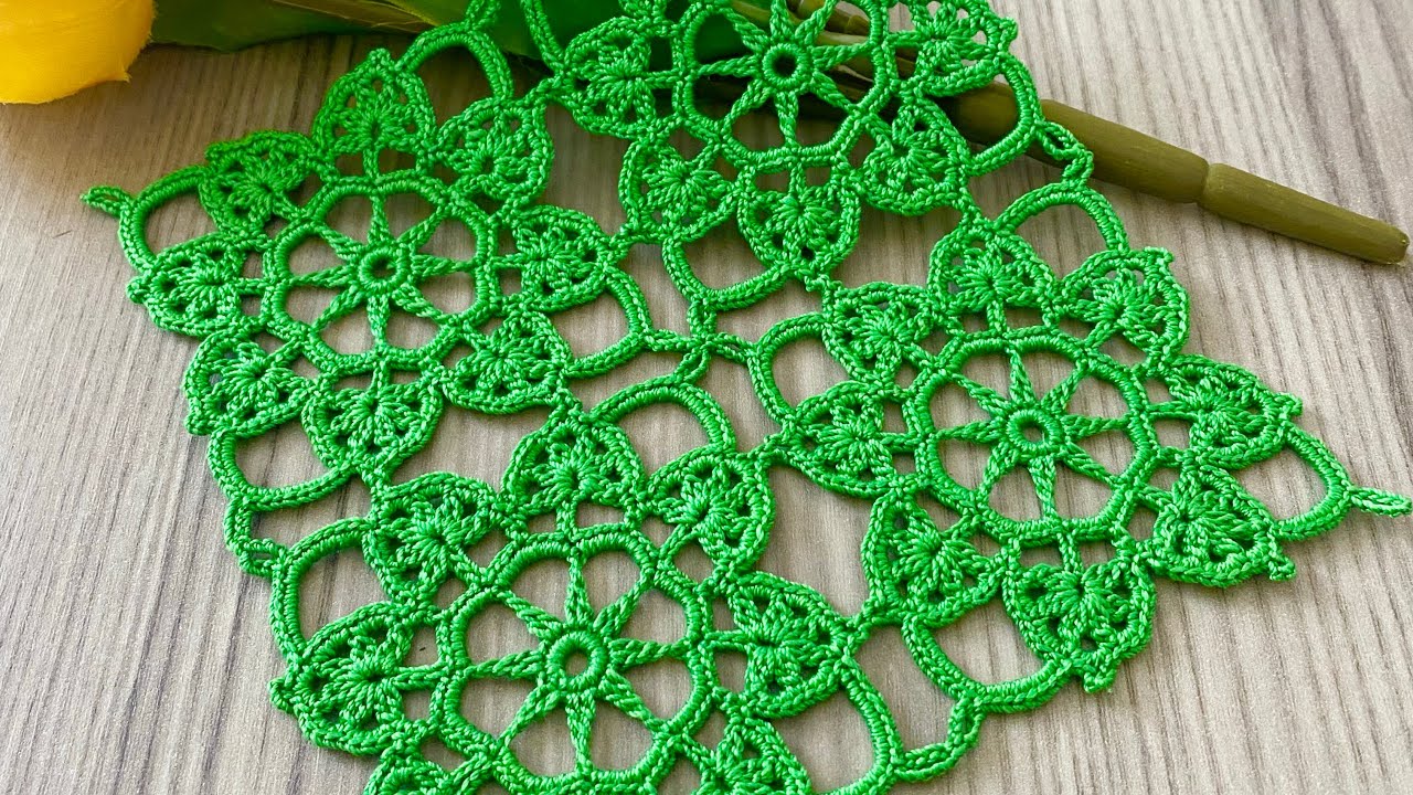 How to Make This Very Stylish and Easy Crochet Square Motif Runner and Blouse Pattern