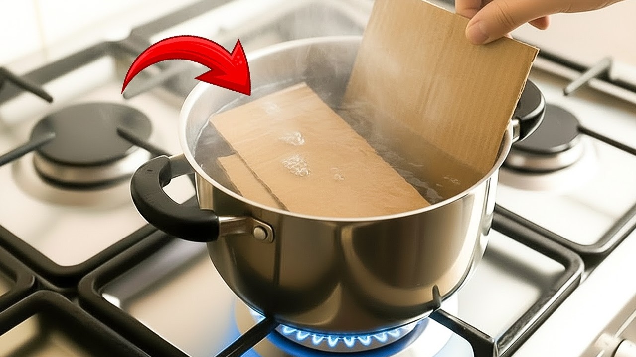 Few people know this secret! Boil Cardboard and Make a Strong Material 💡