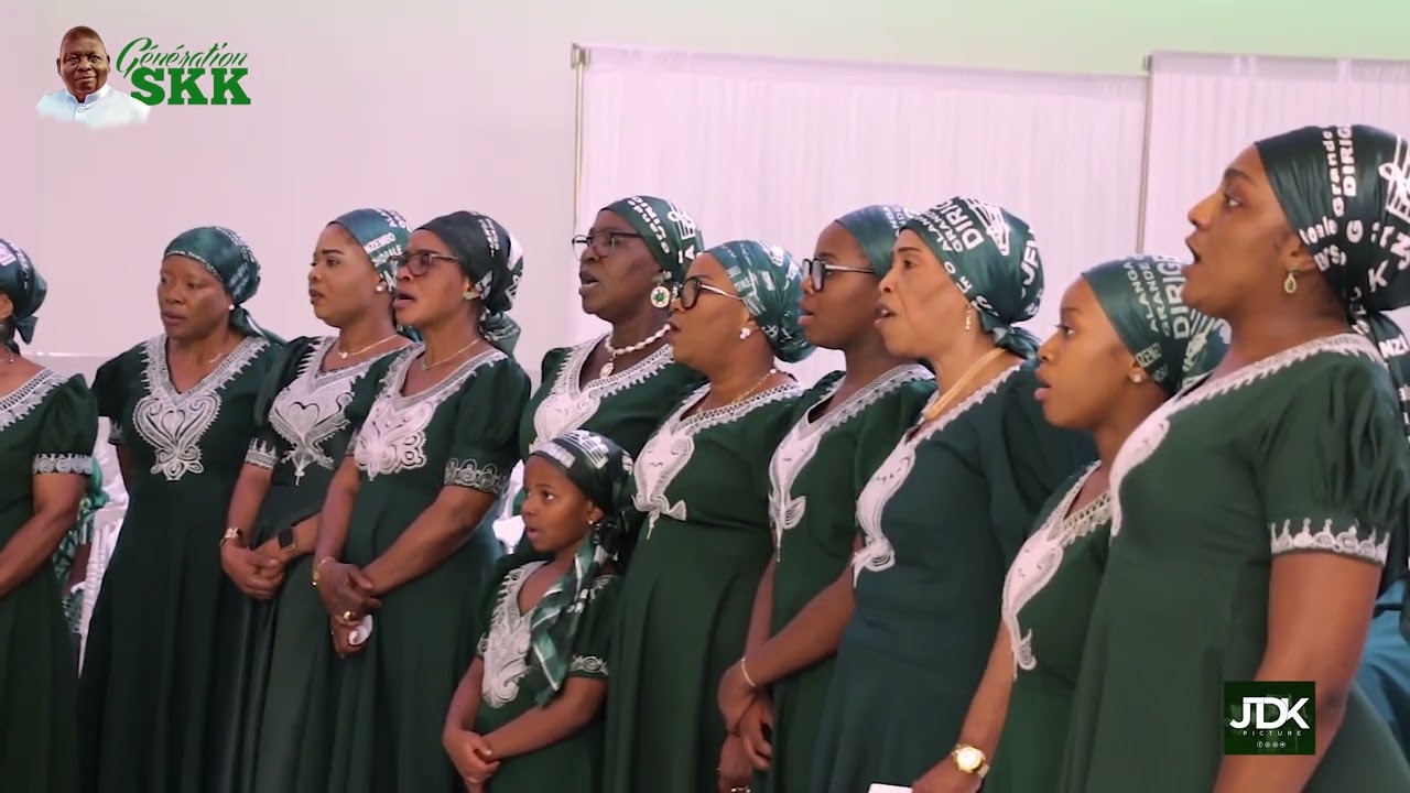 MUNA MENGA   -  CHORALE DES DIRIGEANTS SAINT DENIS