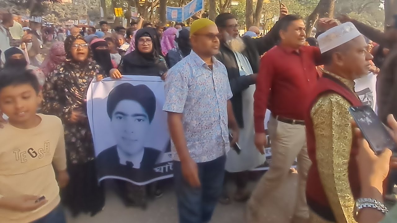 ঘাটাইলে স্বতন্ত্র এমপি প্রার্থীর জনসভায় নেতাকর্মীদের দলে দলে যোগদান