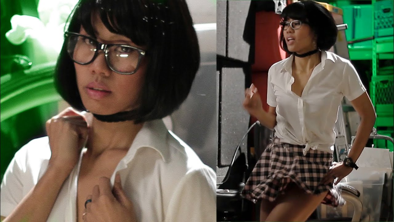 Velma Cosplay [alternate outfit] Schoolgirl Dancing