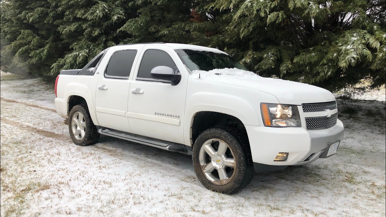 Chevy Avalanche Off-roading on a Icy Muddy Farm - Sound Clips