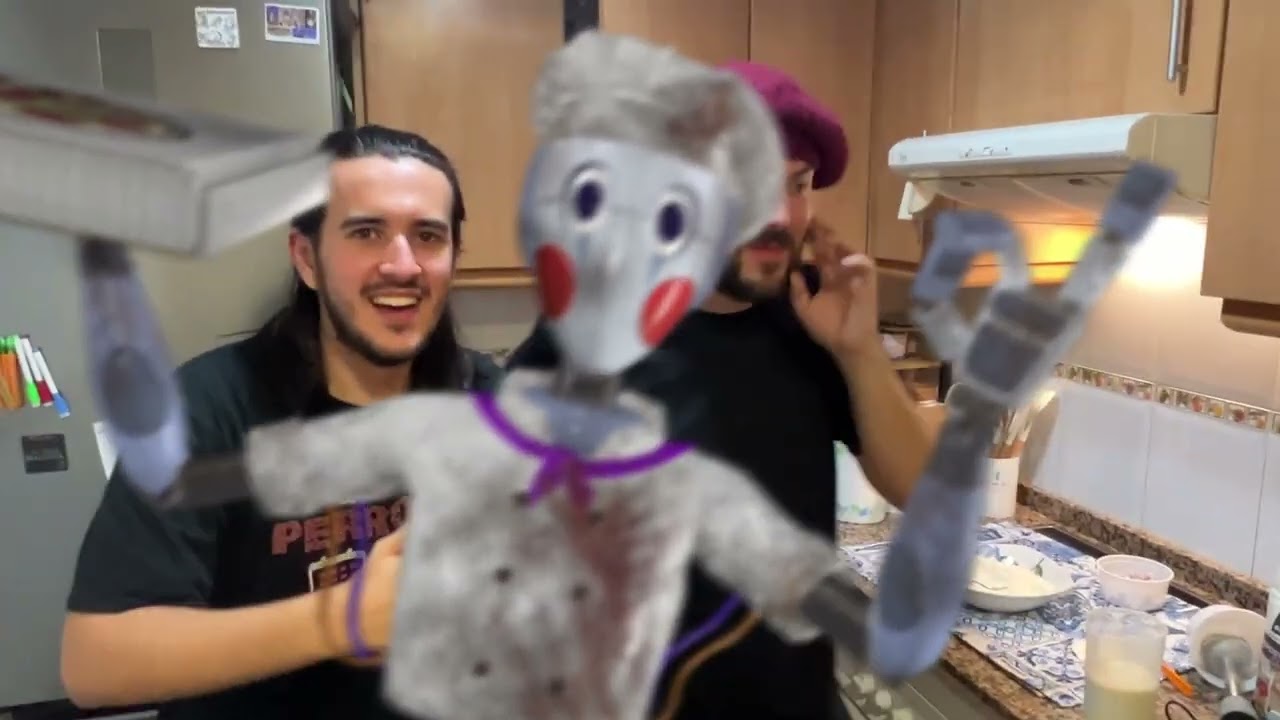 COCINA de FNAF 🧁 Nuevo CUPCAKE de CHICA OFICIAL 🐤ft GG Games   COMIDA DE FIVE NIGHTS AT FREDDY'S