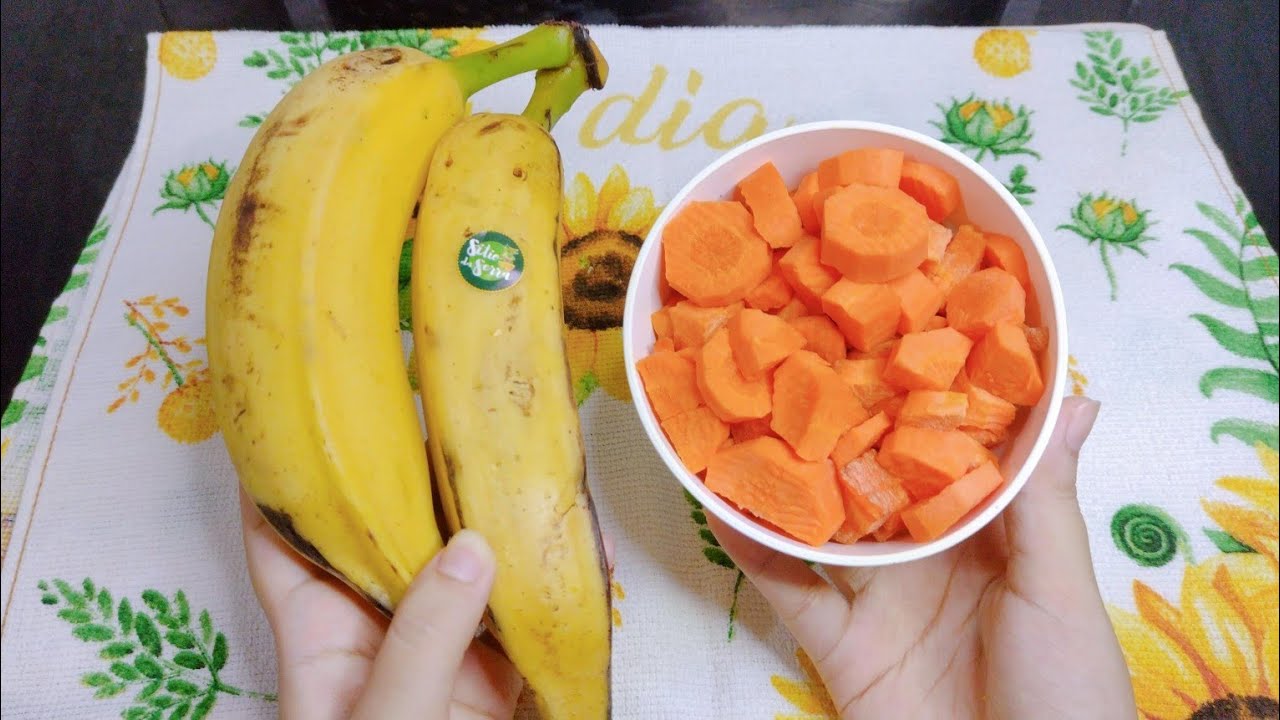 BOLO DE CENOURA COM BANANA SEM TRIGO,SEM LEITE,SEM AÇÚCAR, FÁCIL E COM POUCOS INGREDIENTES