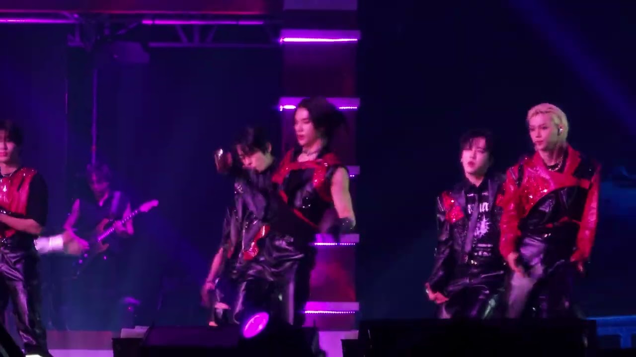 231021 5-STAR Dome Tour 2023 Seoul Special (UNVEIL 13) Straykids - 땡, ITEM 현진 fancam