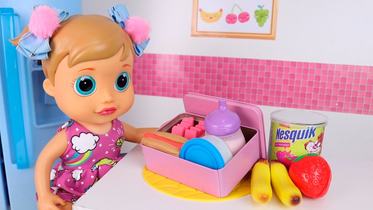BABY WOW ANALU MONTA LANCHEIRA COM BISCOITOS DE MORANGO!