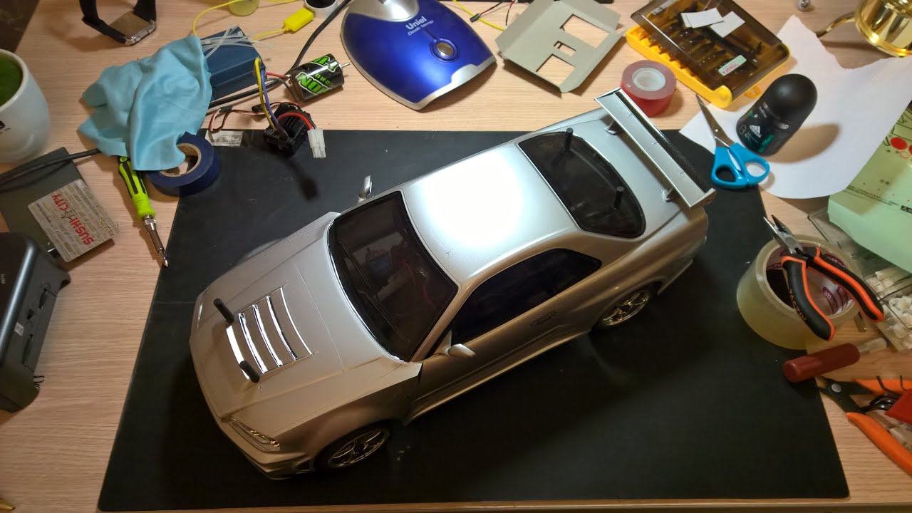 Nissan GTR R34 1:10 с TLU-01 и TLU-02