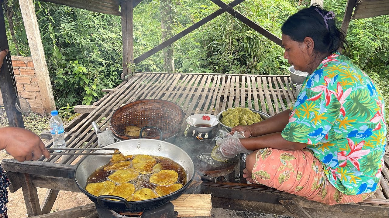$0.50 and Under / Eating Everything at Srok Srey Santhor, Kampong Cham province, Cambodia