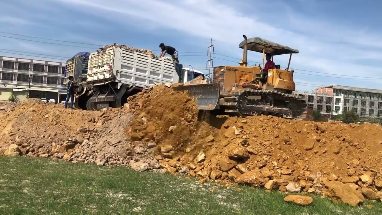 Super!! Amazing Delete the field of sari khaw lai We will join forces dumb truck 5ton and bulldozer 