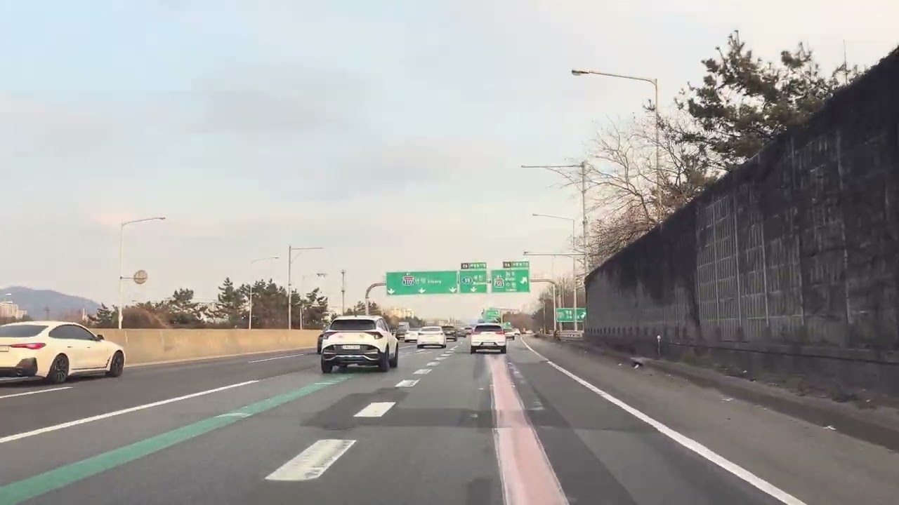 Tesla Model Y Drive 영동고속도로 인천시청 - 수원 망포 주행영상