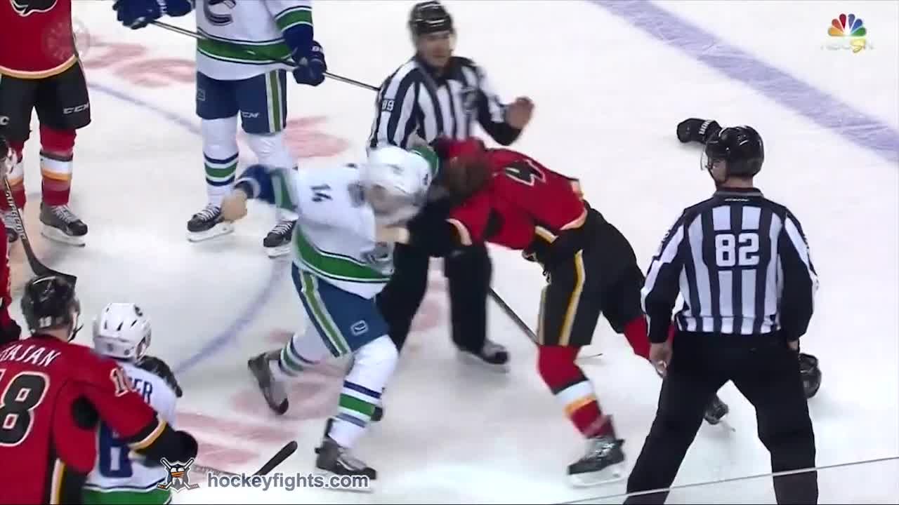 Alexandre Burrows vs Kris Russell Apr 19, 2015