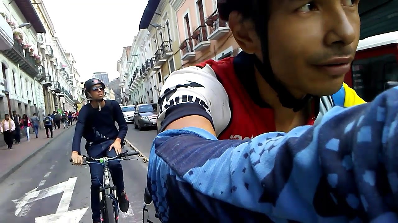 Pedaleando #7 Otavalo - Quito