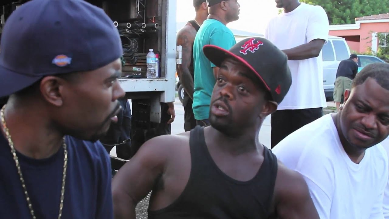 LIL DUVAL BENJI BROWN AND A MIDGET DISCUSSING TALL HATERS