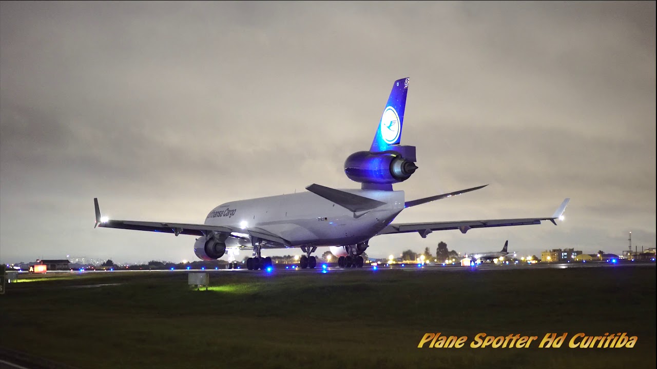 Cargueiros-  Movimentos noturnos-  Aeroporto Internacional Afonso Pena (Sbtc)