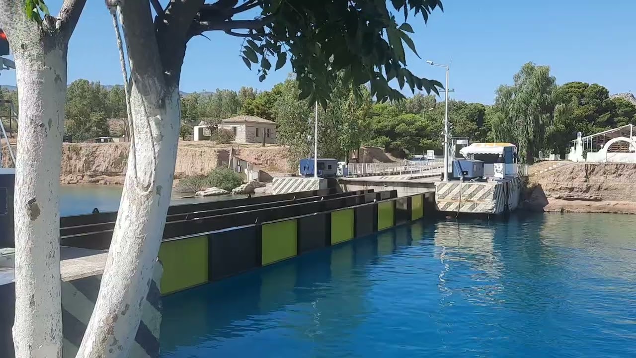 Da li ste ikada vidjeli most koji izranja iz mora? 🇬🇷⚓The Bridge That Emerges from the Deep!#Corinth