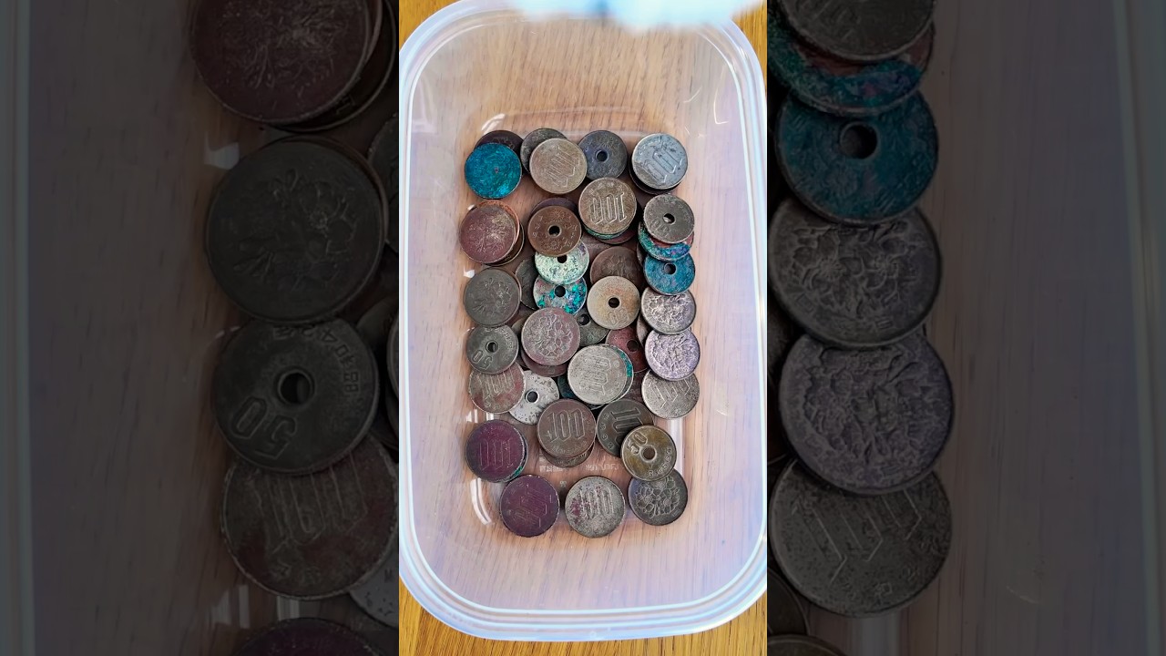 Cleaning Coins with Salt & Vinegar Watch these old coins shine again! #coincleaning #satisfying