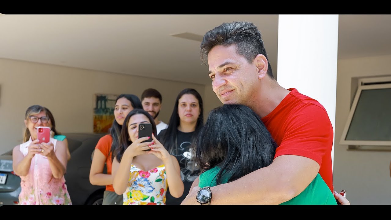 Cassiane recebe surpresa de Jairinho em seu aniversário