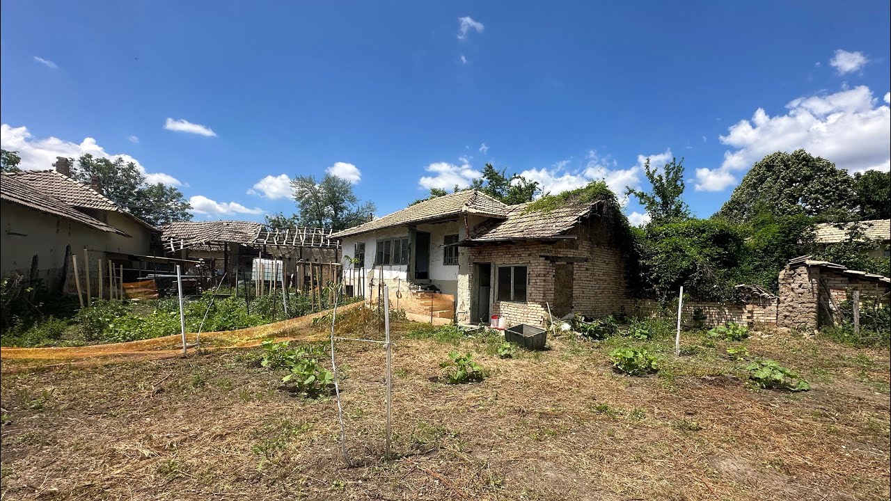 Fiesta Farm - Palamartsa 19,500лв / £8425 / €9440