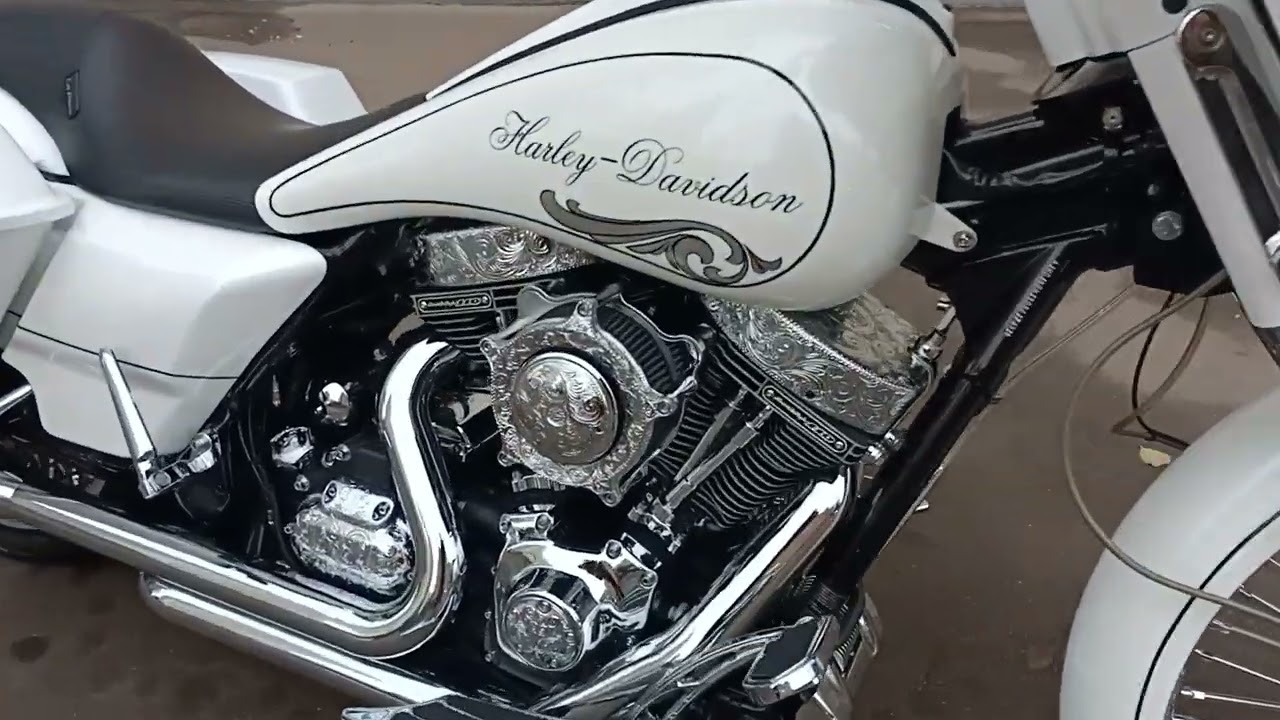 Кастом Harley Davidson Street Glide WHITE от MOTOGARAGE