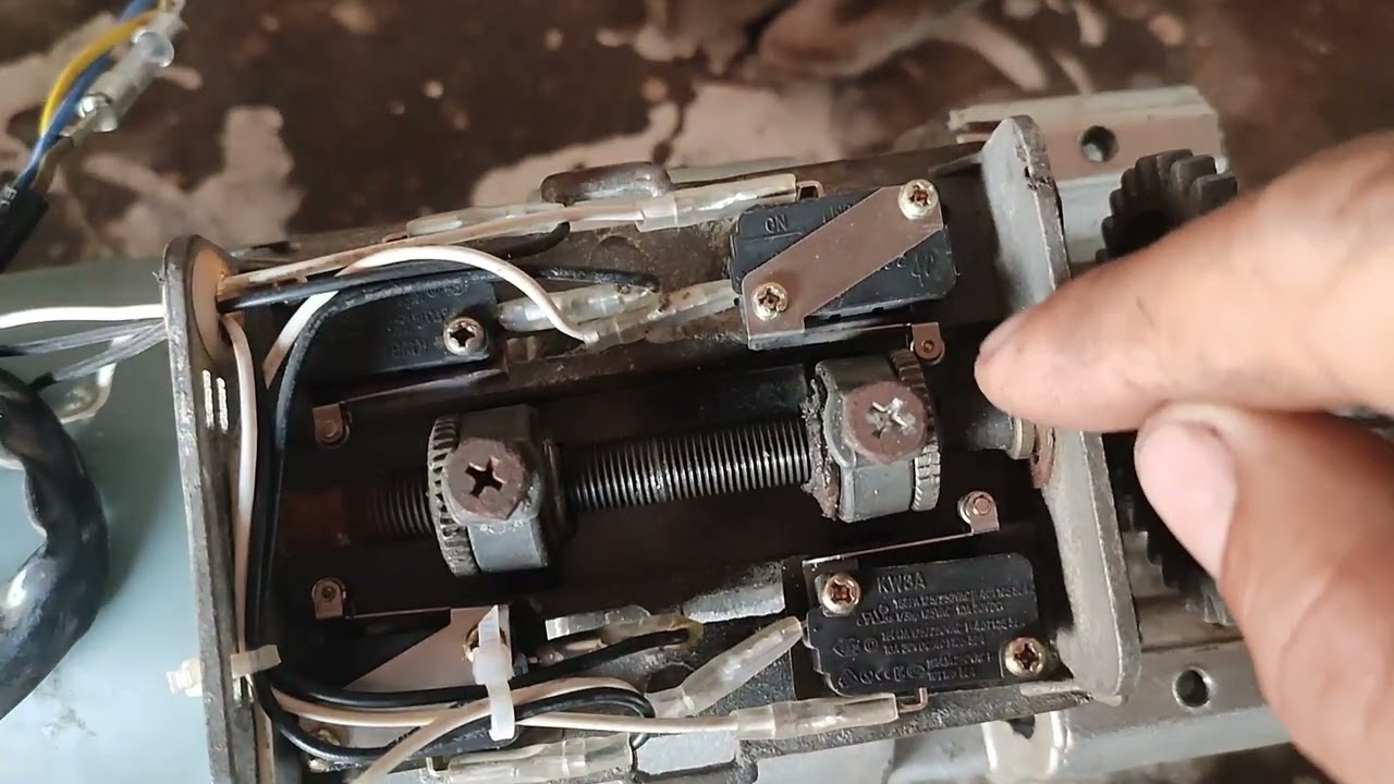 porta de aço automática como funciona o fim de curso