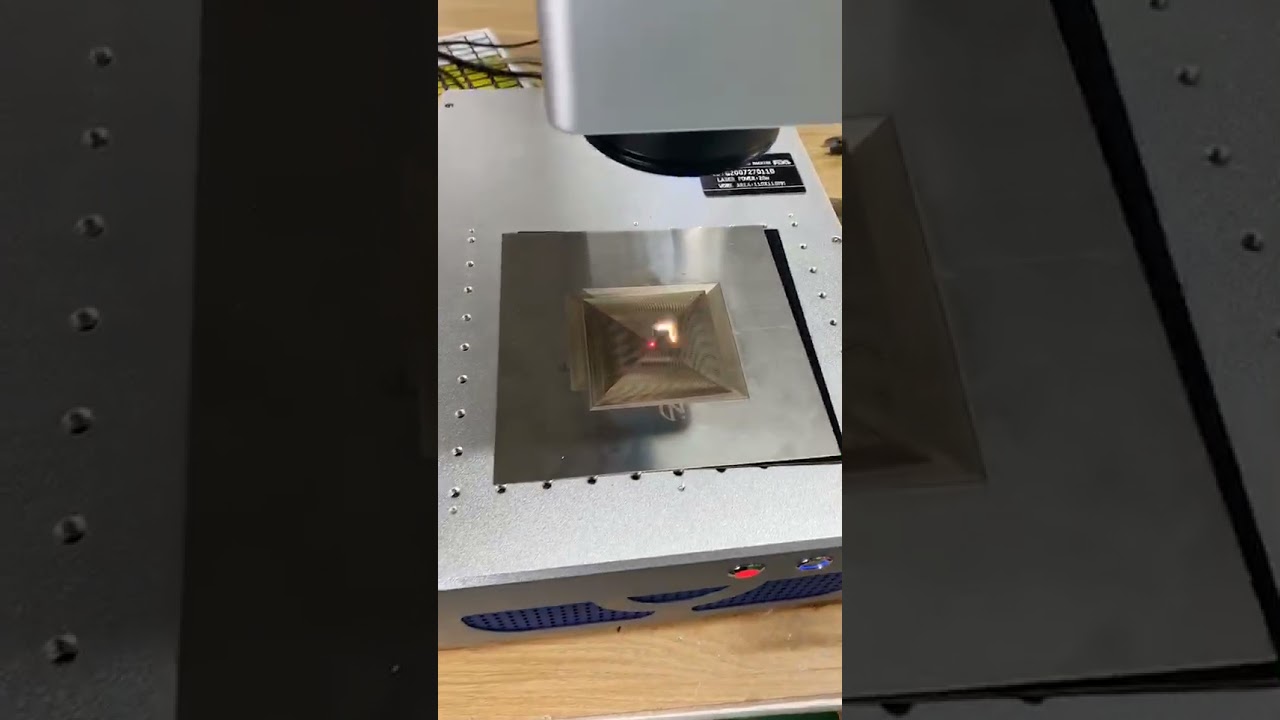 30W Desktop Fiber Laser Marking Machine Mini model with high quality
