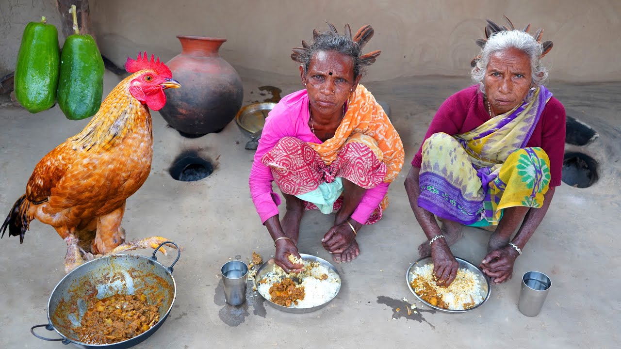 PAPAYA COUNTRY CHICKEN Cooking by Tribe Grandmothers in Santali Tribal Village Cooking Style