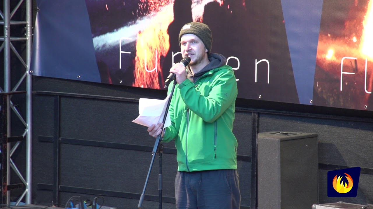 Poetry Slam bei  Leuchtfeuer: Nik Salsflausen