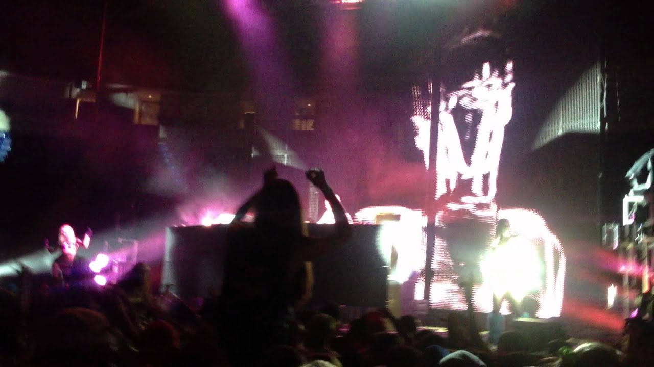 Avicii Live Penn State Bryce Jordan Center High Quality