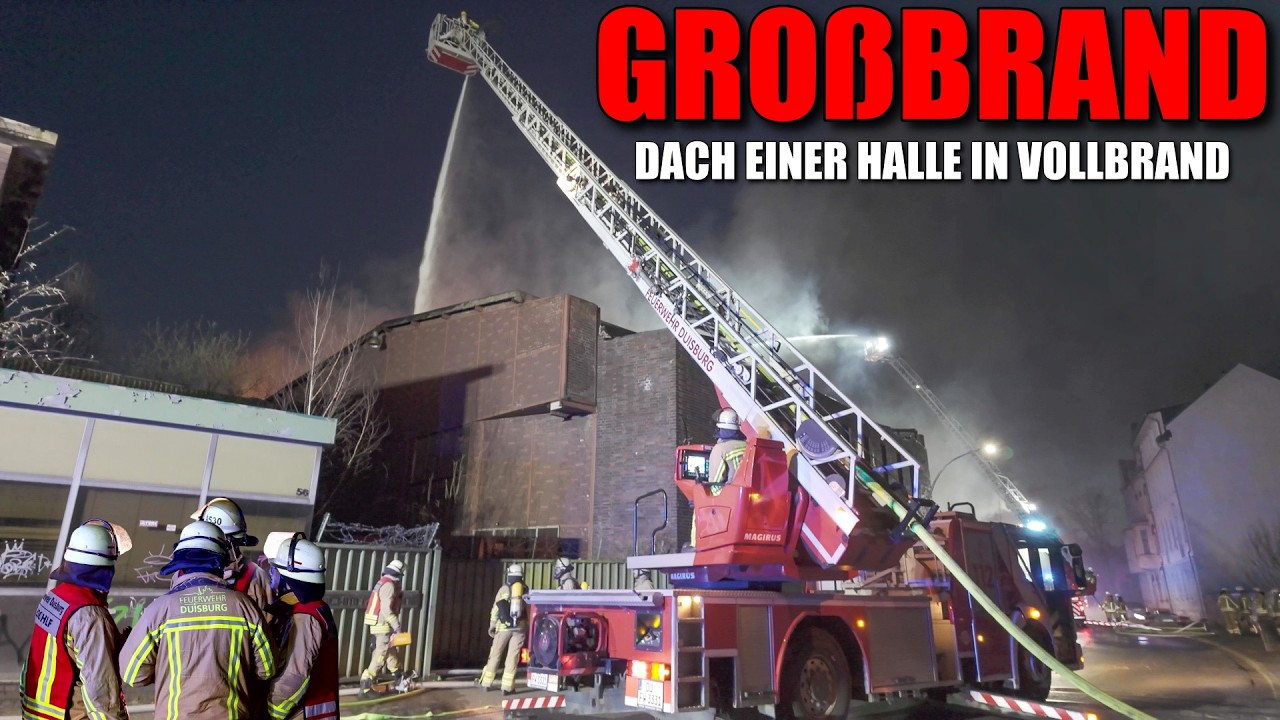 [GROßBRAND IN DUISBURG!] - Dach einer leerstehenden Halle in Vollbrand ~ Massive Rauchentwicklung -