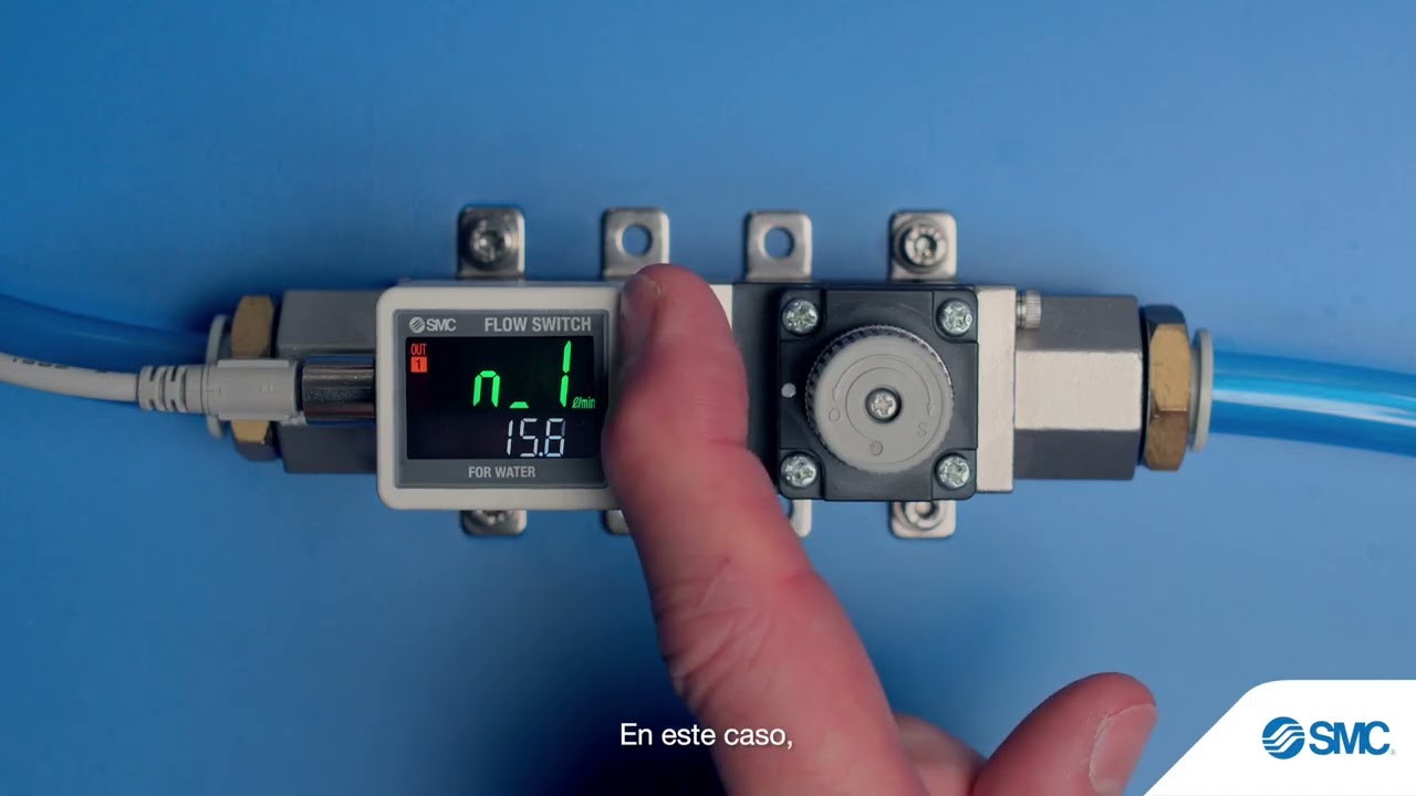 ¿Cómo ajustar el valor de conmutación y de histéresis del PF3W?