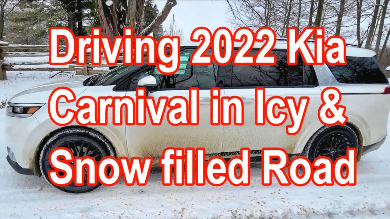 Driving 2022 Kia Carnival in Snow in Toronto, Canada