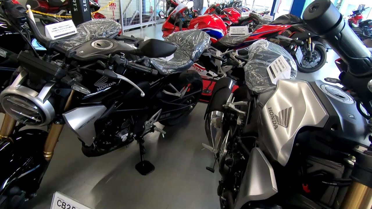 HONDA　CB250R　ブラックandマットクリプトンシルバーメタリック