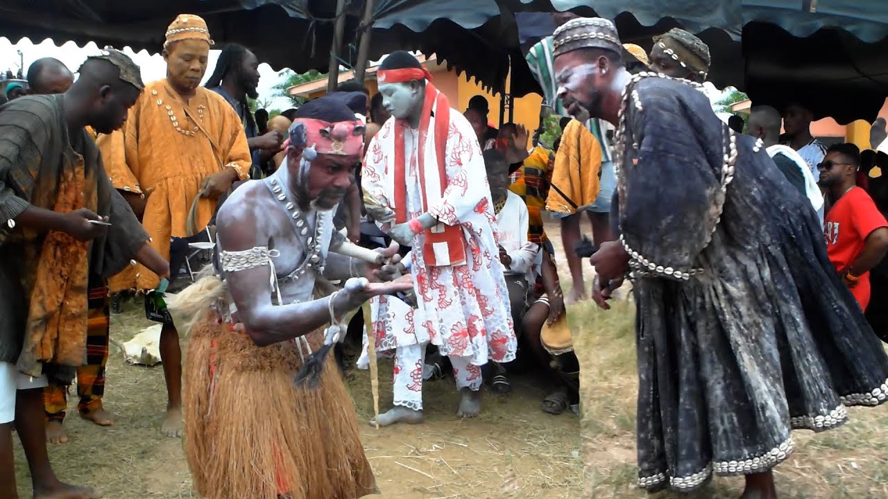 Asem Aba ! 😳kwaku Abrante3 display at Komfuor Aku funeral