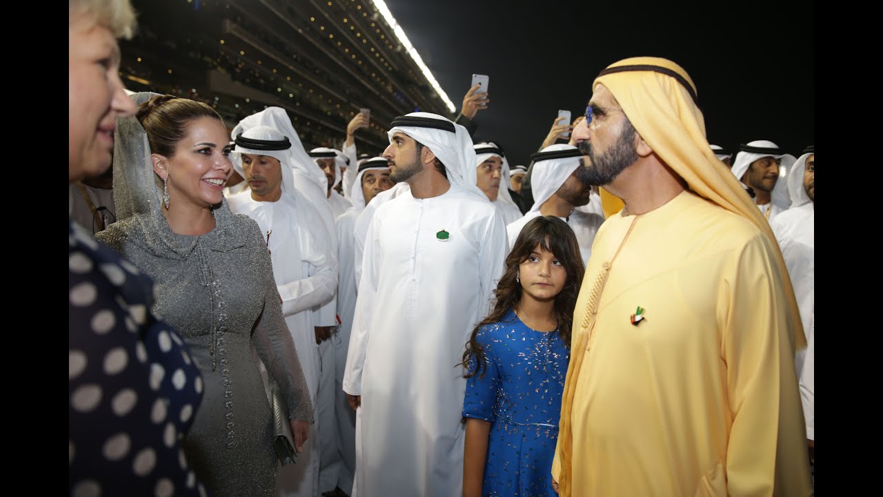 محمد بن راشد يشهد تتويج 