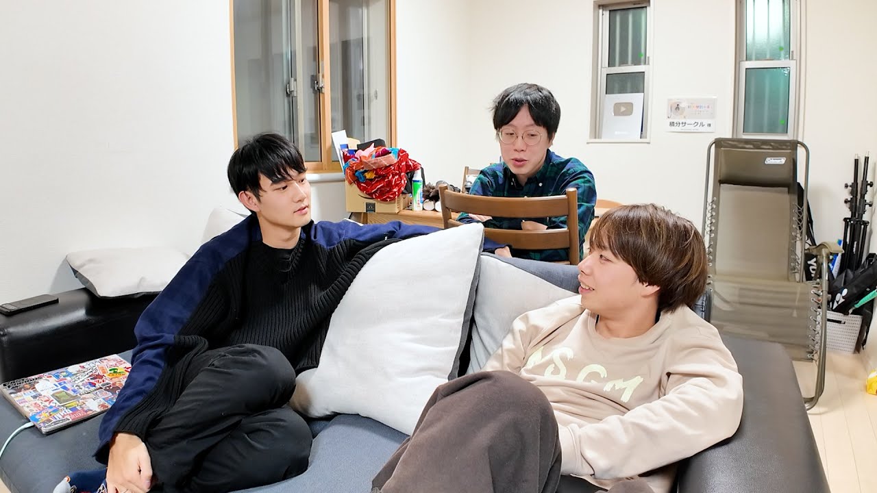 さるえるが2人に言いたいことがあるようです
