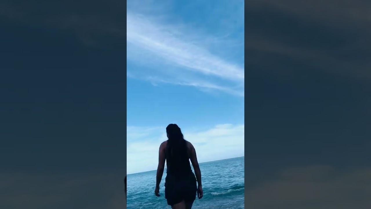 The Beachgoer | JAMR Official