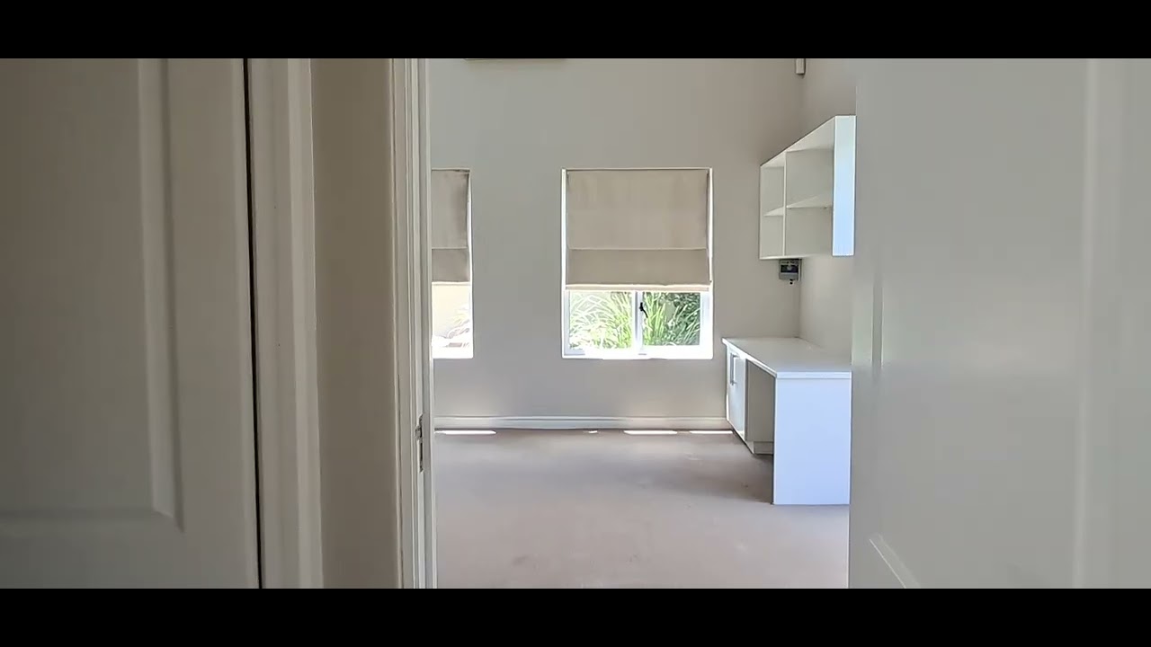 4 Bedroom House For Sale in Southdowns Estate
