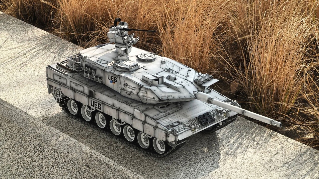Realistic 1/16 RC Leopard 2A6 Tank | Outdoor RC Military Test
