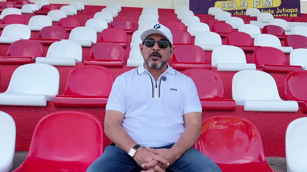 Mictlán instala butacas en el estadio La Asunción en Asunción Mita, Jutiapa