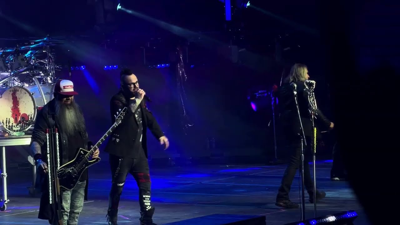Animal I’ve Become - Three Days Grace , All State Arena, Rosemont IL, 03-09-26