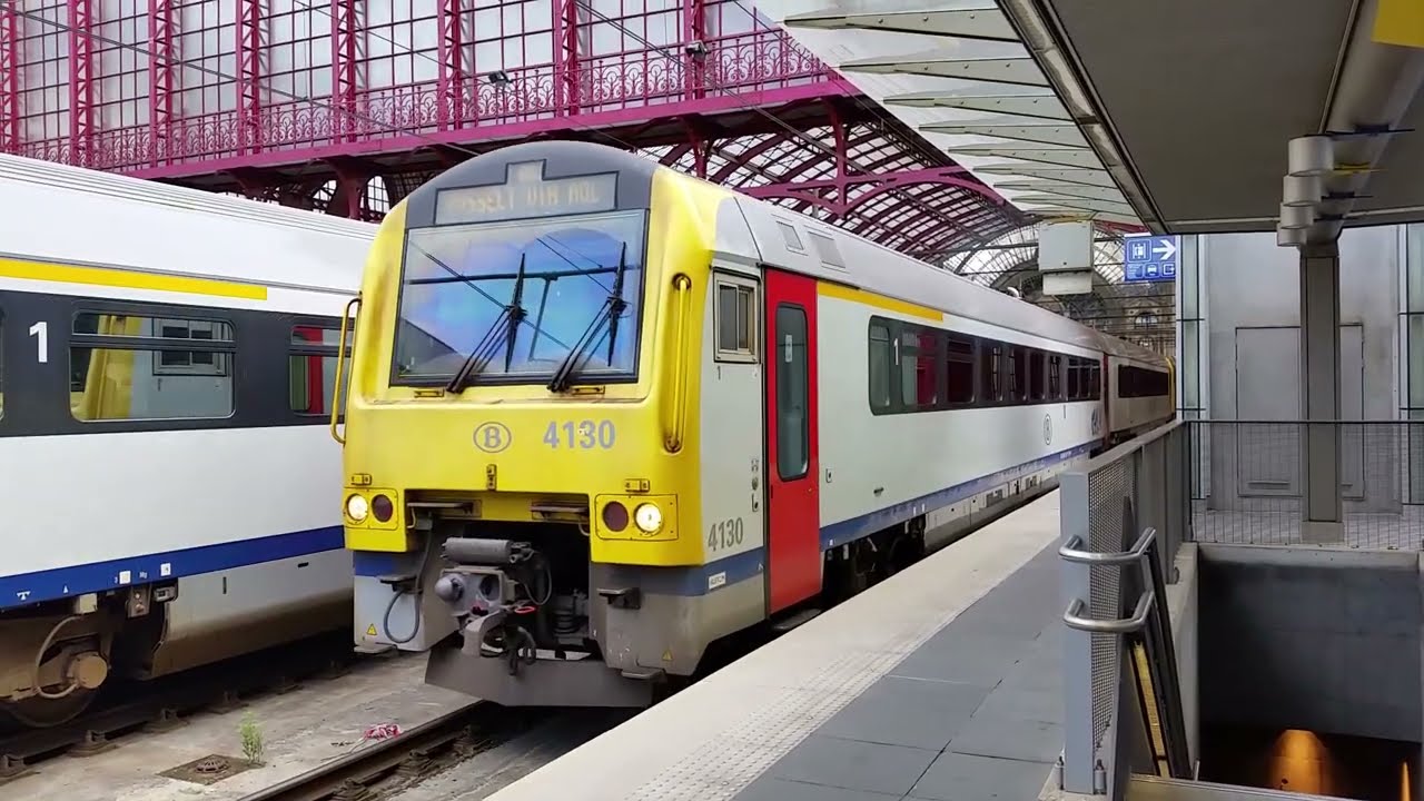 NMBS/SNCB Class 41 (MW 41) DMU no. 4192 +4130 departing Antwerp Station  on 24/6/15