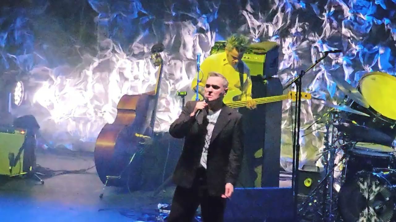 MORRISSEY live at TROXY - Without Music The World Dies