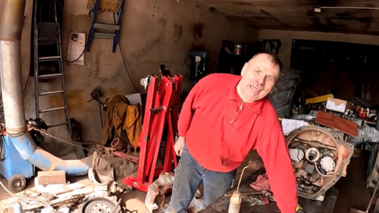 W Końcu jest !!! Majster składa, zwolnice kół przednich od Ursusa 914