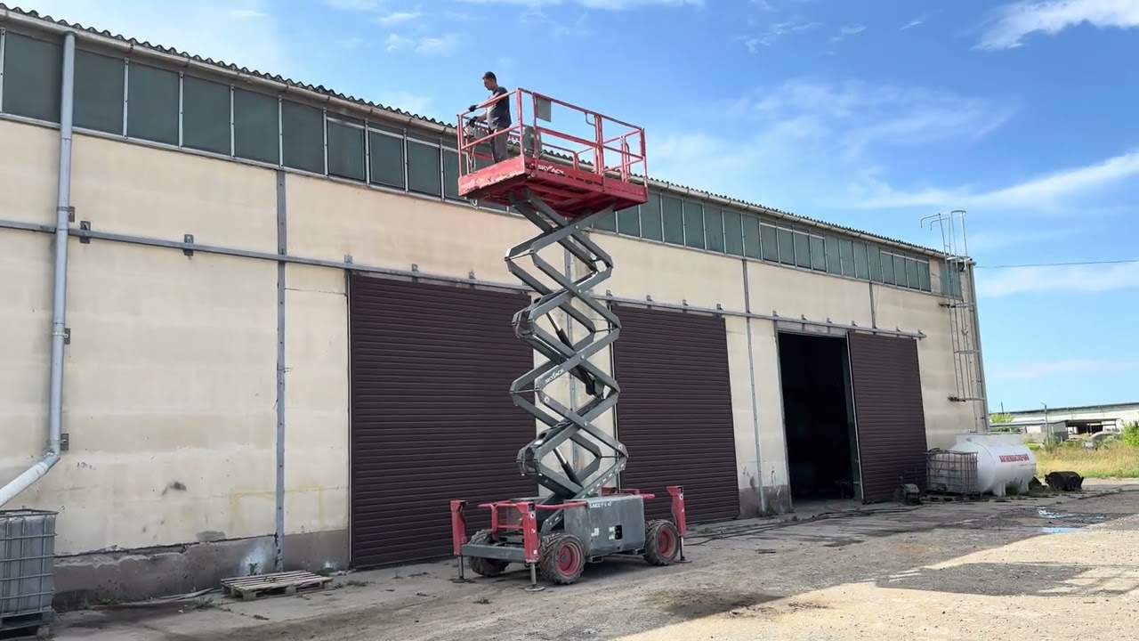 SKYJACK SJ6832RTE SCISSOR 2016