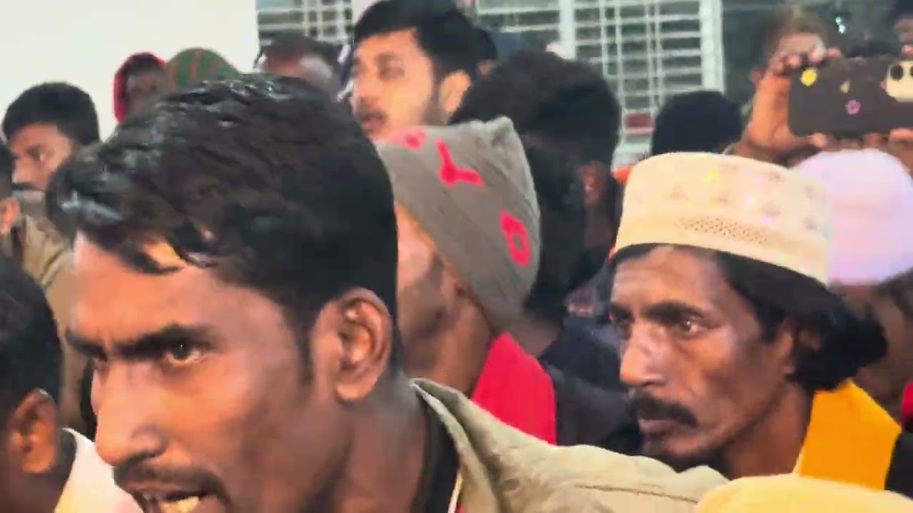 পবিত্র লাইলাতুল বরাতে মহা ধুম ধামে জিকির,